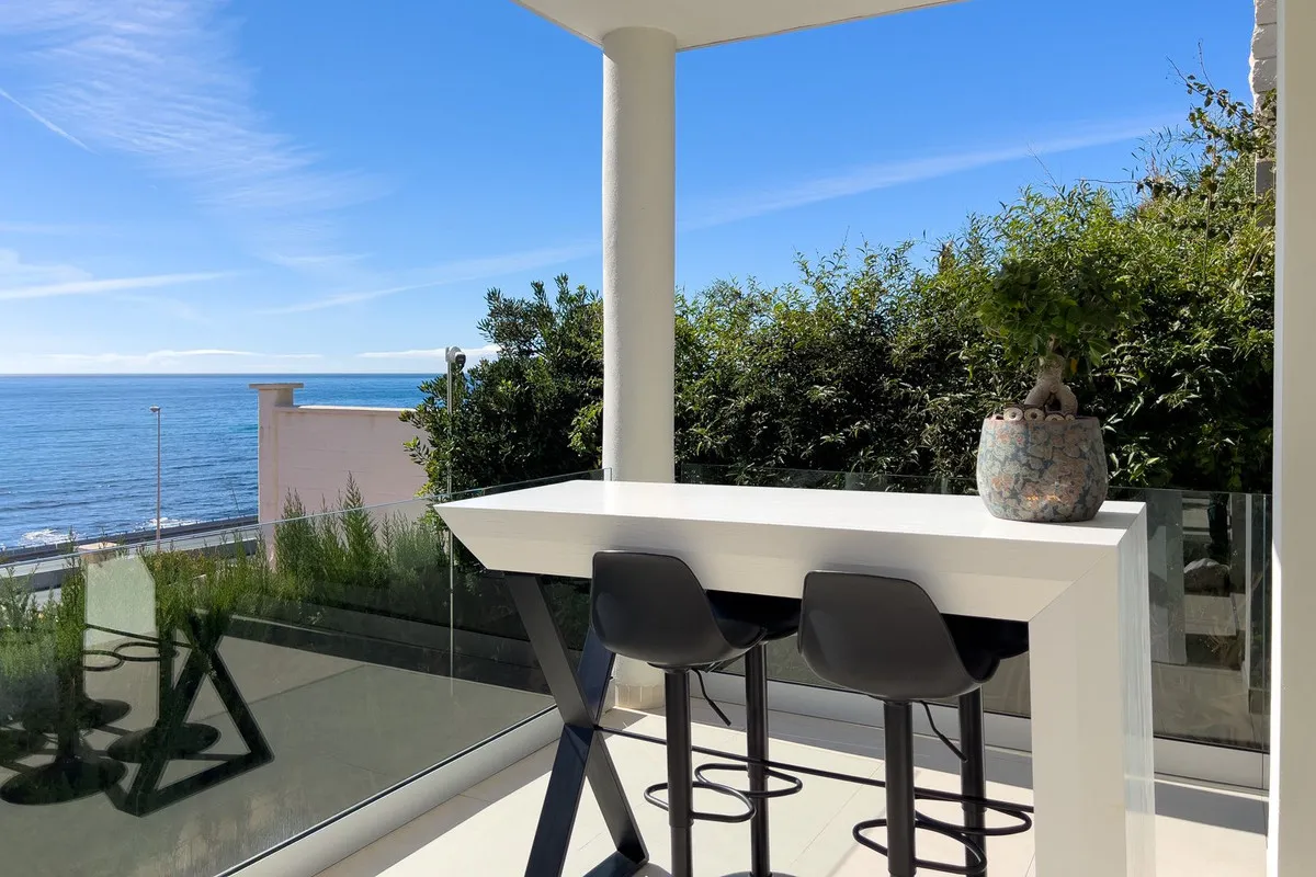 2586b8d9-b4c6-4f17-92a4-b547243fecc3