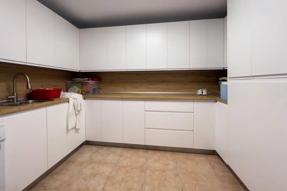 2d98f0ee-d3e1-453c-8bb2-eb7b37f2c0fe