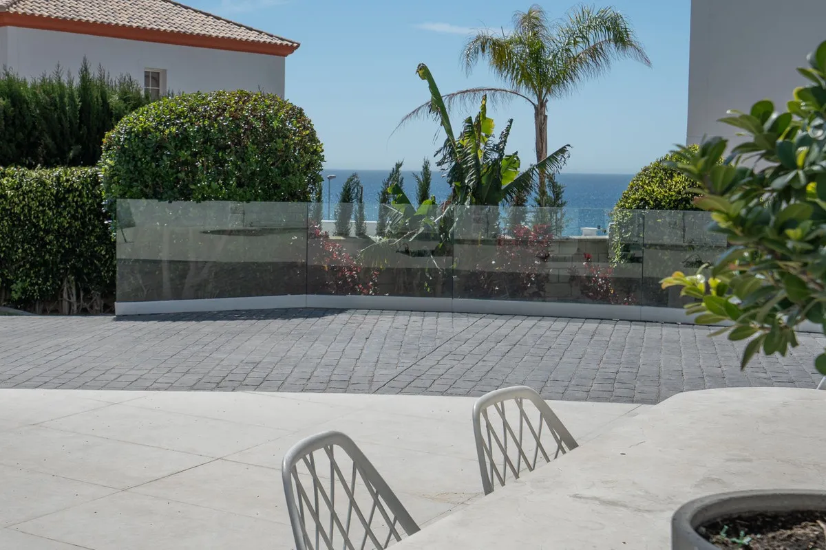 6755bf4d-6bfa-4803-b610-1a83496c42fb