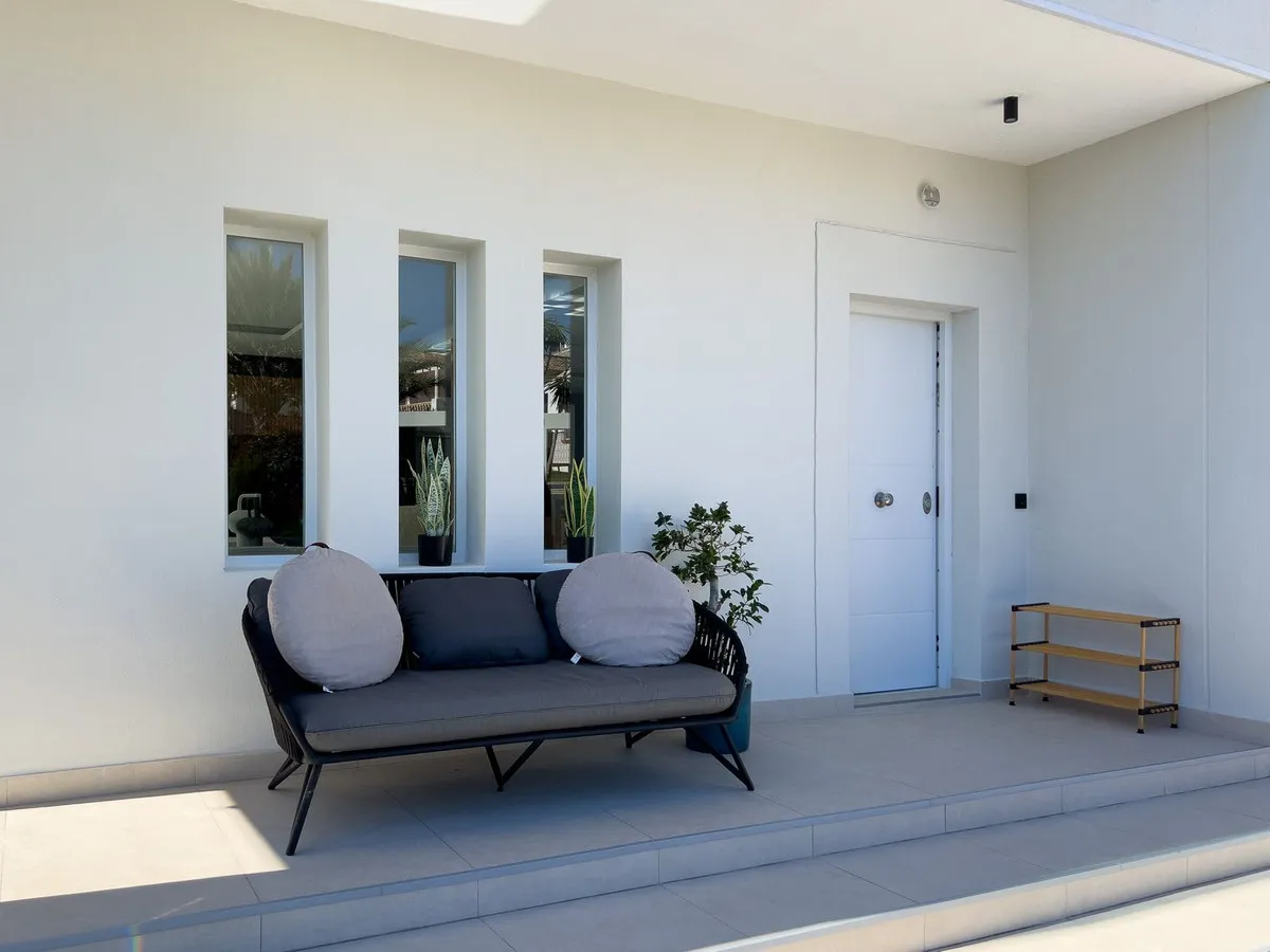 6b6084d1-3b96-4cad-8448-b42e02a37813