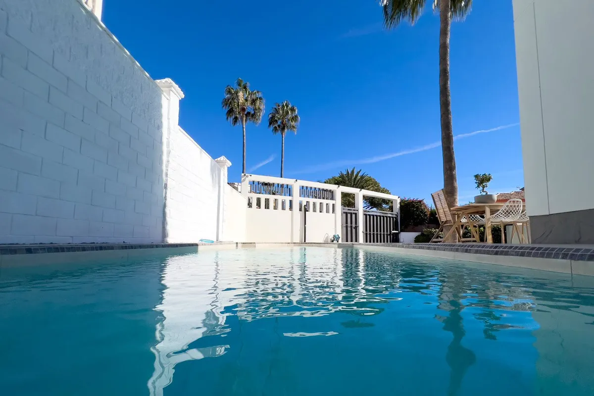 dba63eee-716b-4ec1-9dcf-4e24e7773938