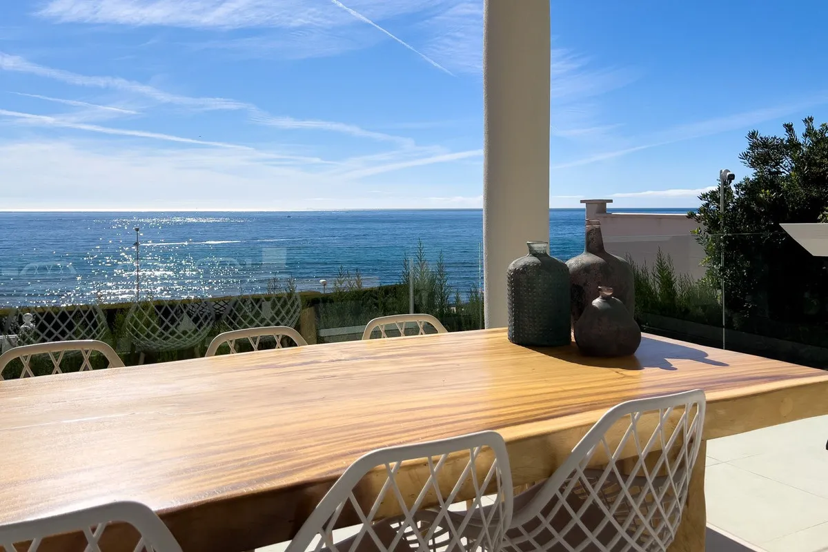 fe90ad96-c560-480b-80e1-198e92124b30