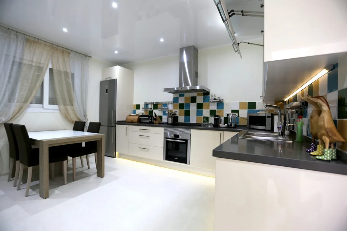 61eb3e27-903a-4b8f-acd0-ebda1b0e1111