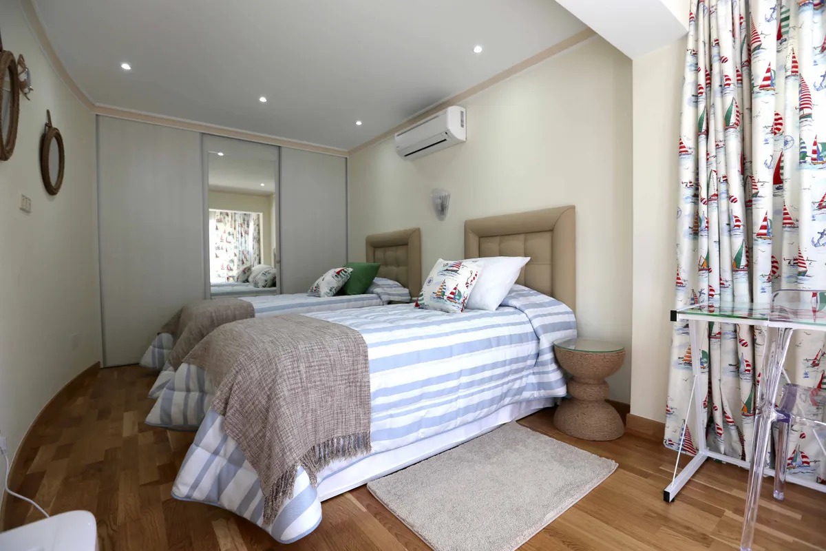 9b6e69d0-0c1e-437f-a914-2960ec65d0dd