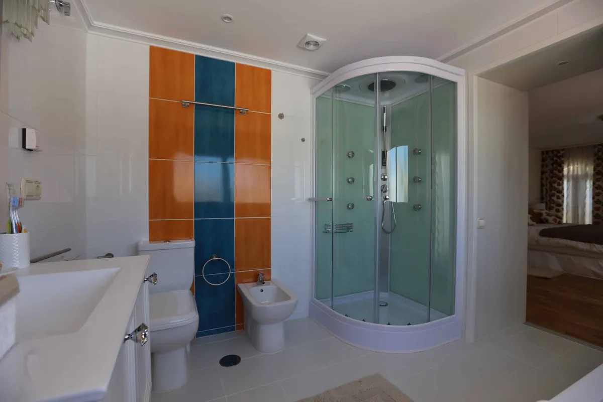 d3693ff1-7d1e-42bf-87ed-f9f76ae9b4b7