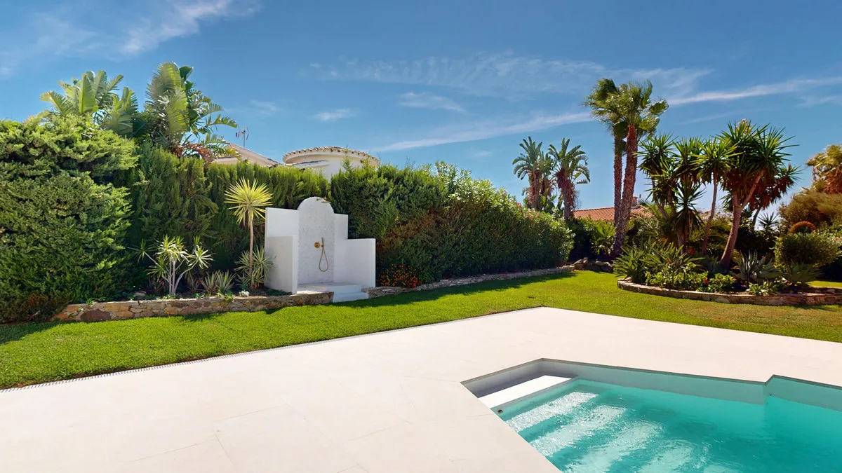 0348a904-9da0-4fda-840e-76e9d40a94b2