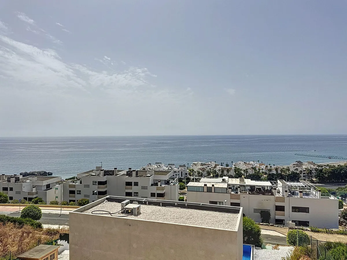 310dc8b5-c6bc-4d2d-9134-bc10cb0edf35