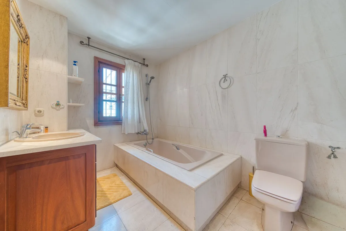 37225ecc-4330-40f1-9c07-a393587df18d