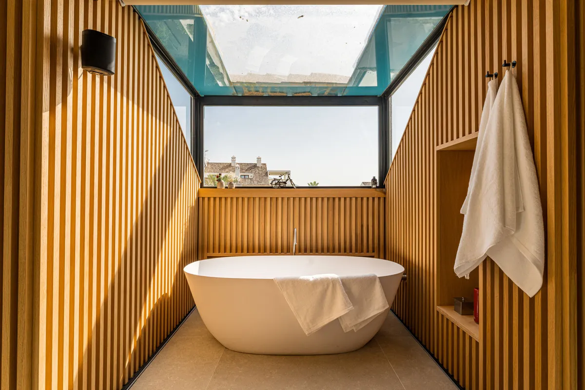 251b8532-421b-4688-9c9b-2bf2a15263f5