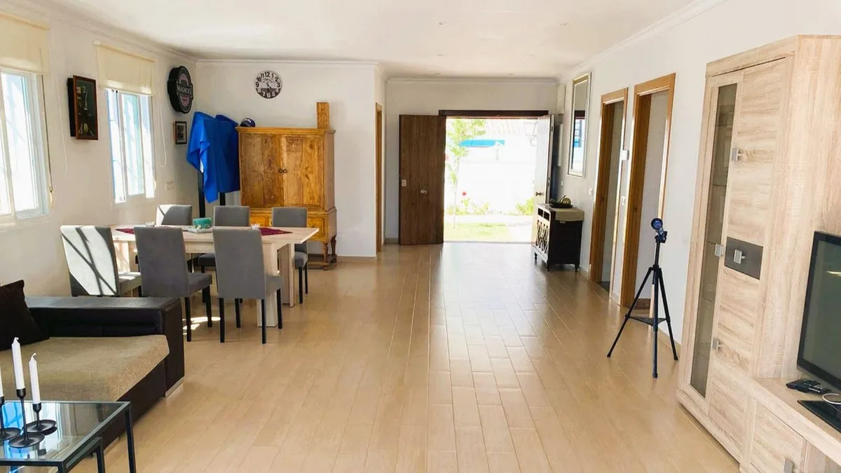 0b43d295-3369-42d0-9a6b-4b3da1c2921c