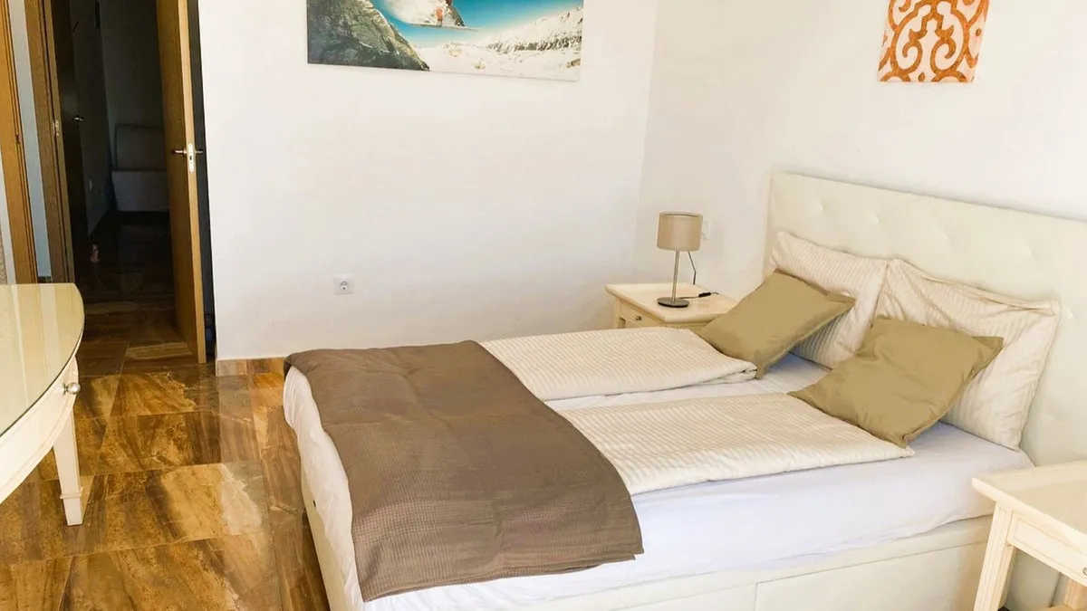 3d9a85d2-c6f8-4261-be06-d95b31558771