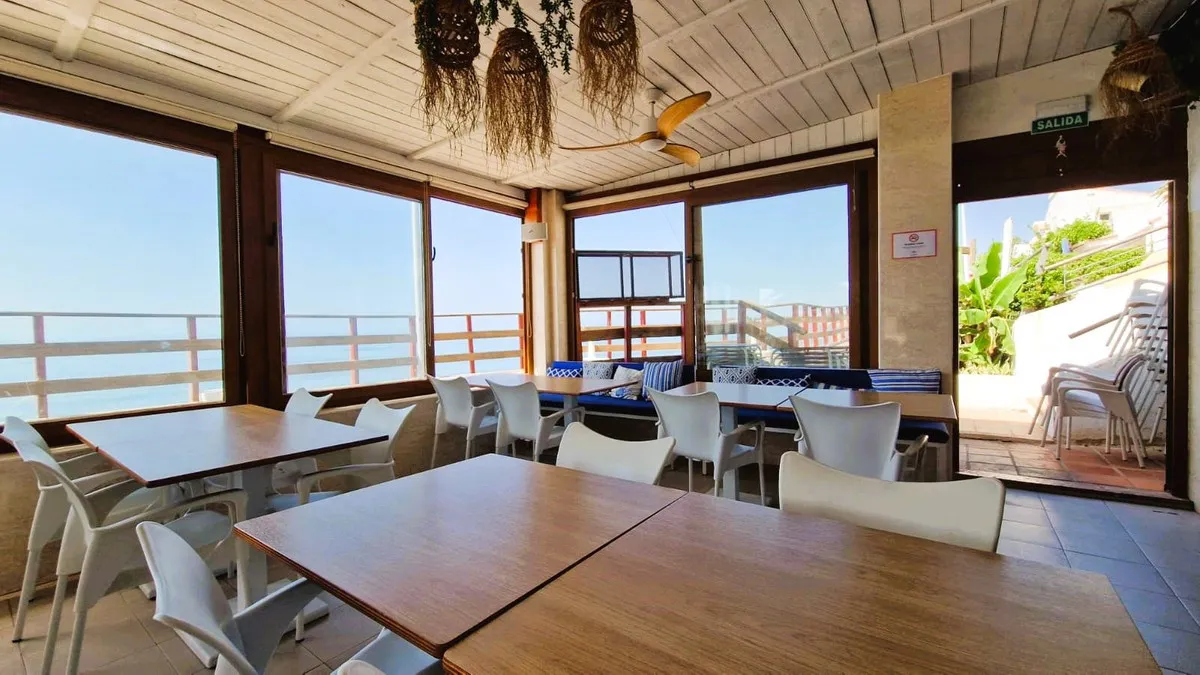 f8b96c17-4ffd-447f-998f-2c950457ebd9