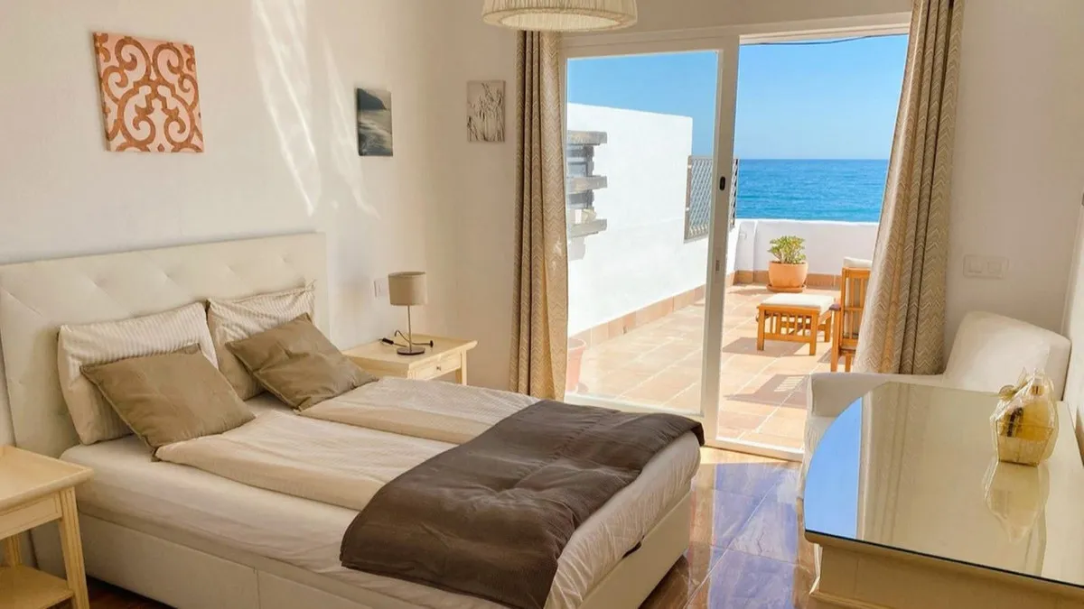 fa77839e-549a-477f-a5e8-8bf567ab69e6