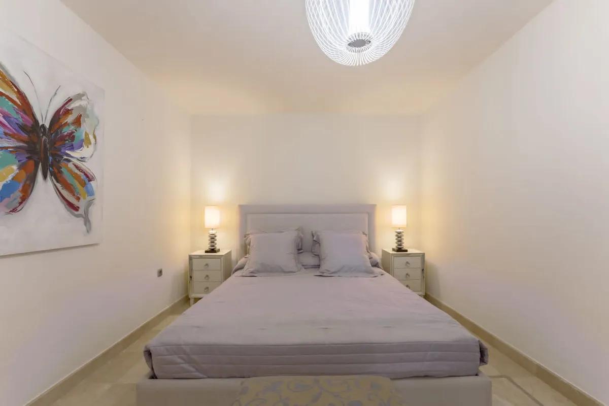 fa38cce7-3a20-40d7-93f3-f3e422f42127