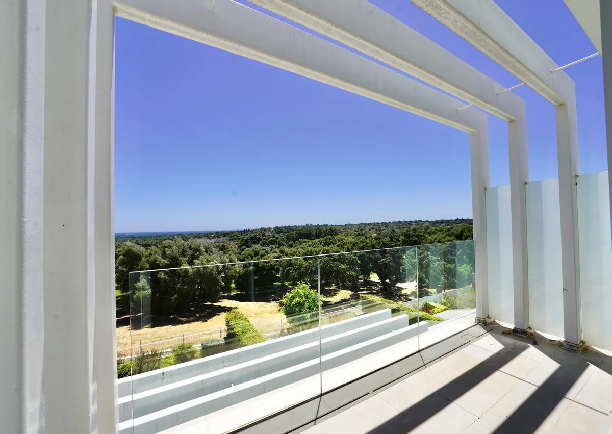 166ee2f2-ec9f-4d5d-aa0b-c9f783d749de