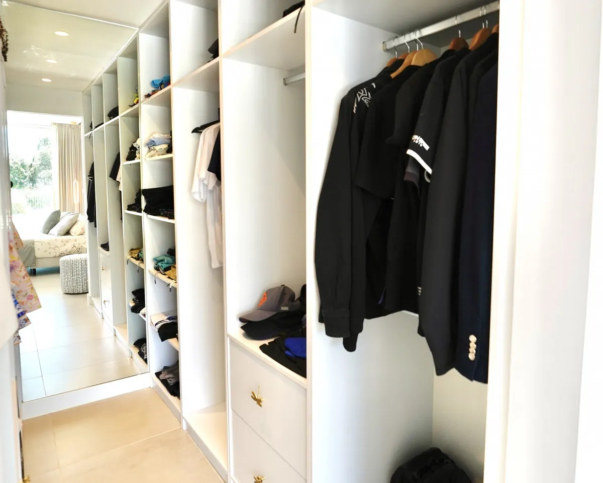 30b196c5-6f56-41ae-bcdc-5d6530a8ef13