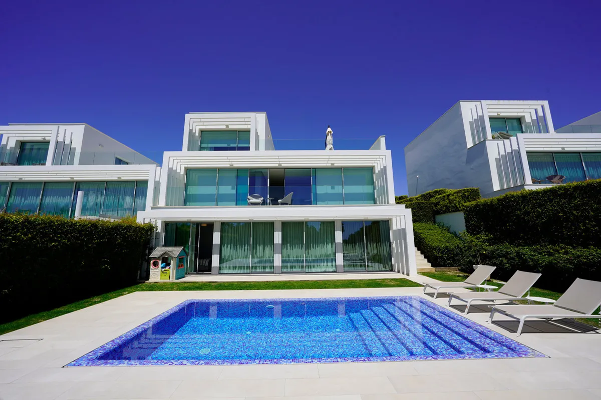 39d4ee2f-9cff-4639-aba5-c3d18ee05ae6