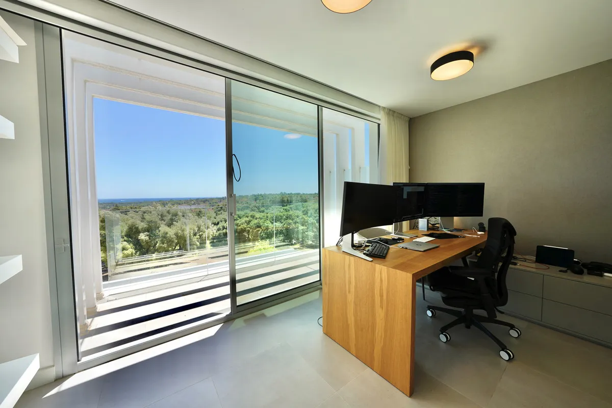 ed9c0b61-fce7-4341-9f20-167730635d27