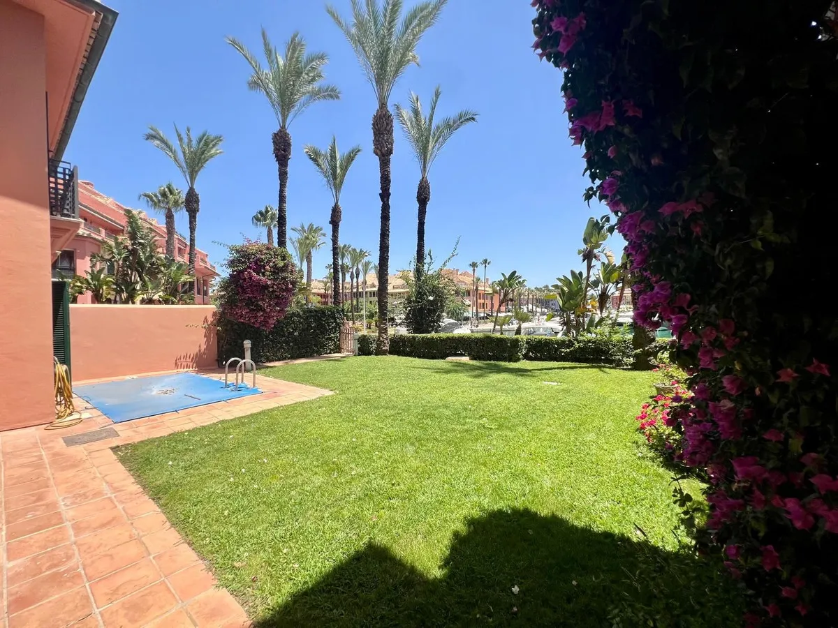 074b7d35-362f-4b23-bbde-24013d8990f6