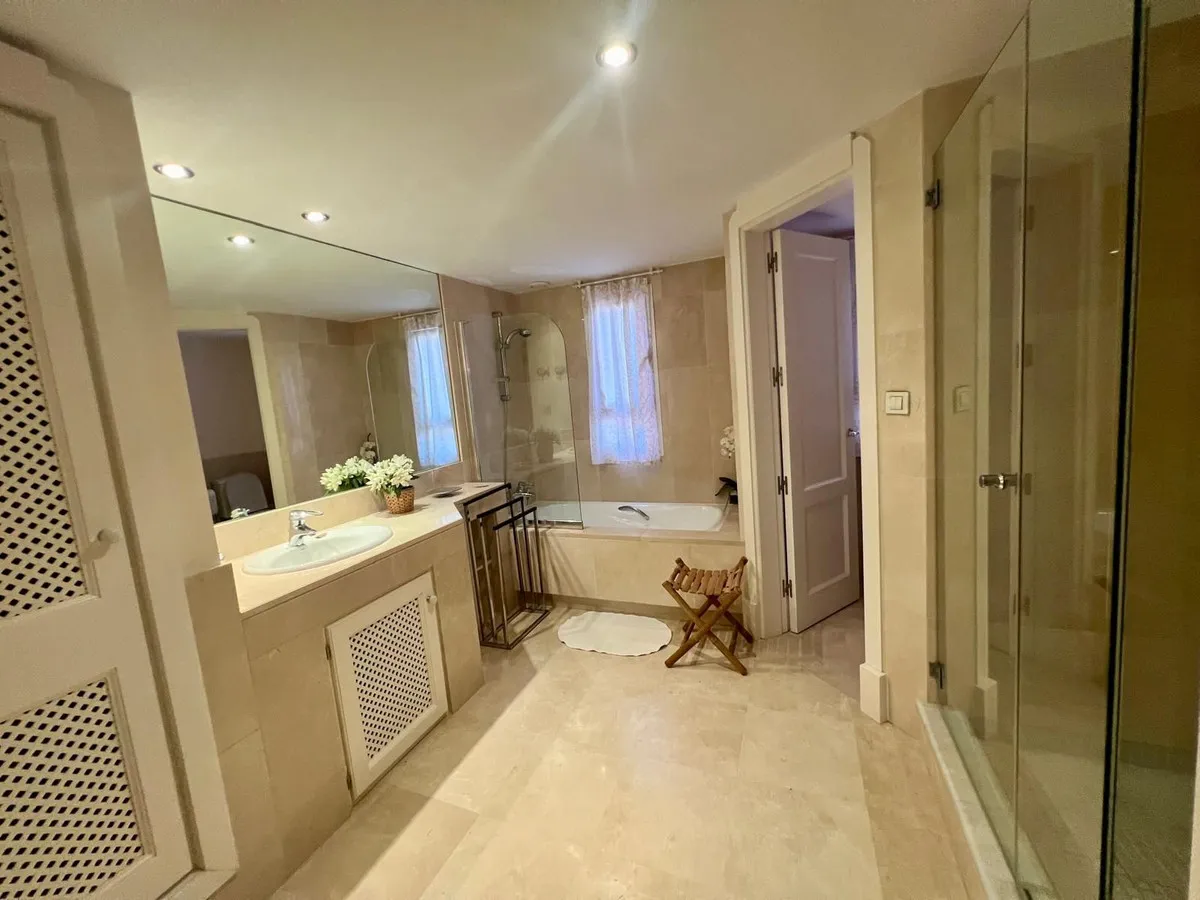 d40baa55-fb51-41cc-9801-28431d78a7f1