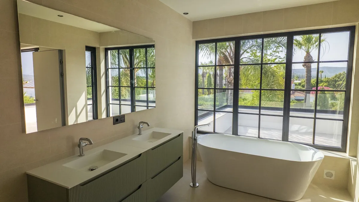 2ec7986d-9c62-4590-b6a6-1409ac1d3725