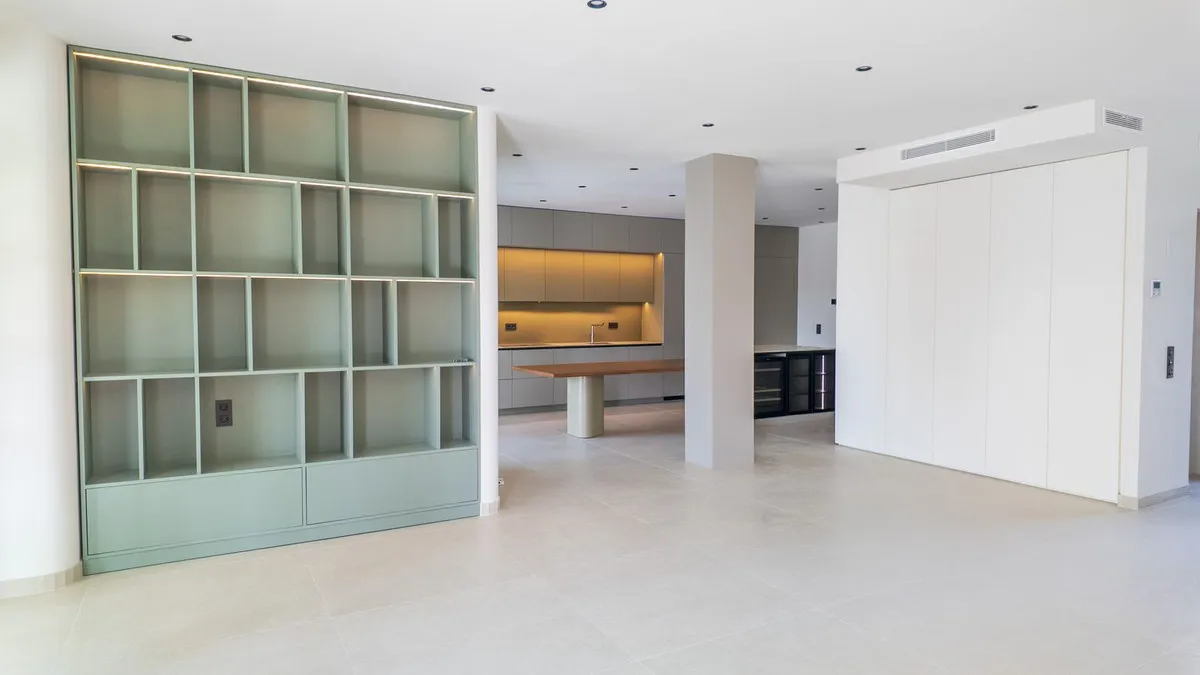 f7072123-675b-478f-9942-c28165d4fa69