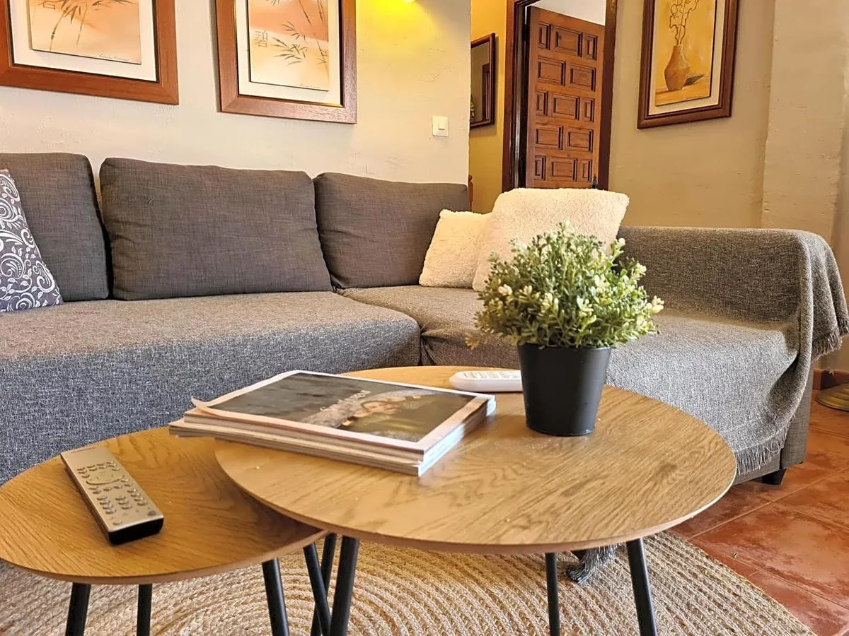 e5d71f3e-f524-40f7-9770-b2dc0533b956