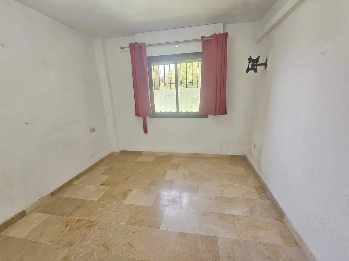 7fa660bc-1f49-4294-8ed2-6d3d0ef27842