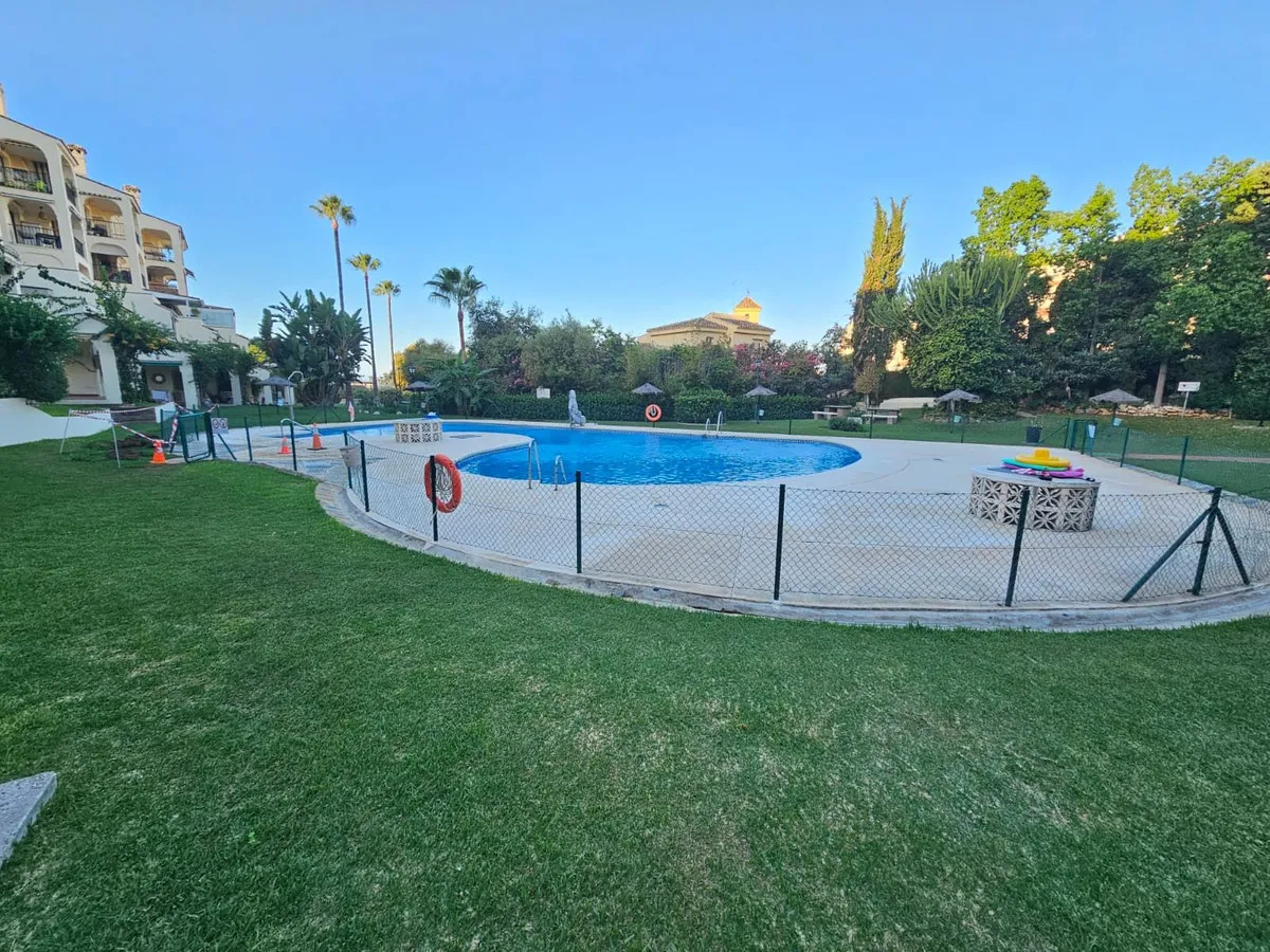 e7323414-580b-45f9-8a1c-ec32282659f5