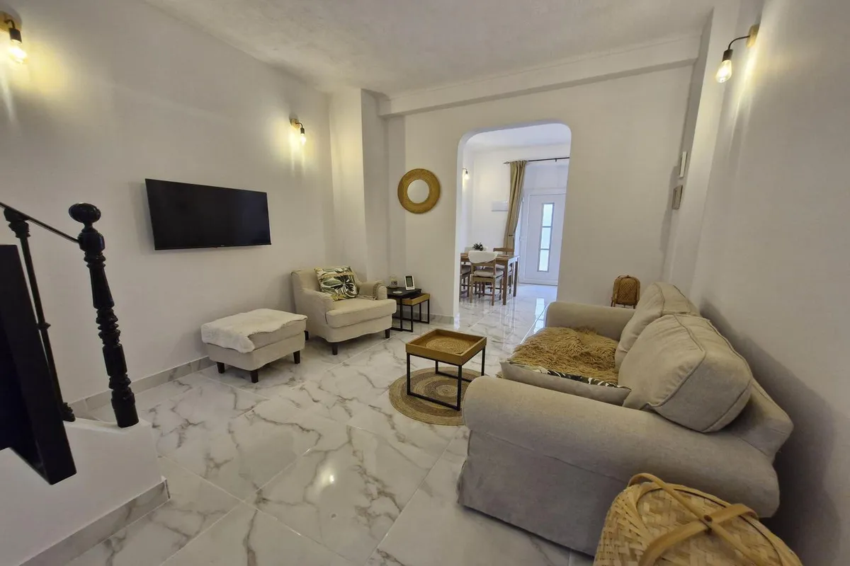 b635c35f-03cb-4b04-87a5-ff8e509323c2