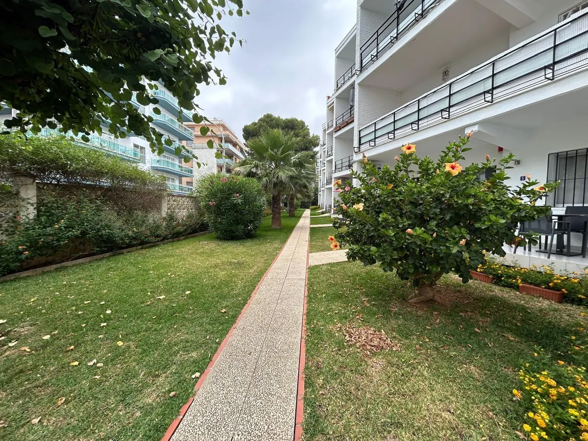 4aca0b03-dc16-4903-b5b2-c353006167bb