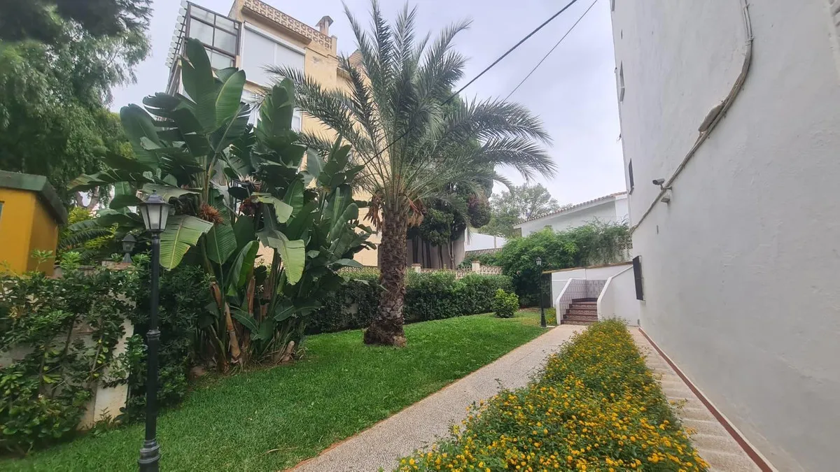 6f5ca667-887f-443b-b6ae-f98081fc1aa2