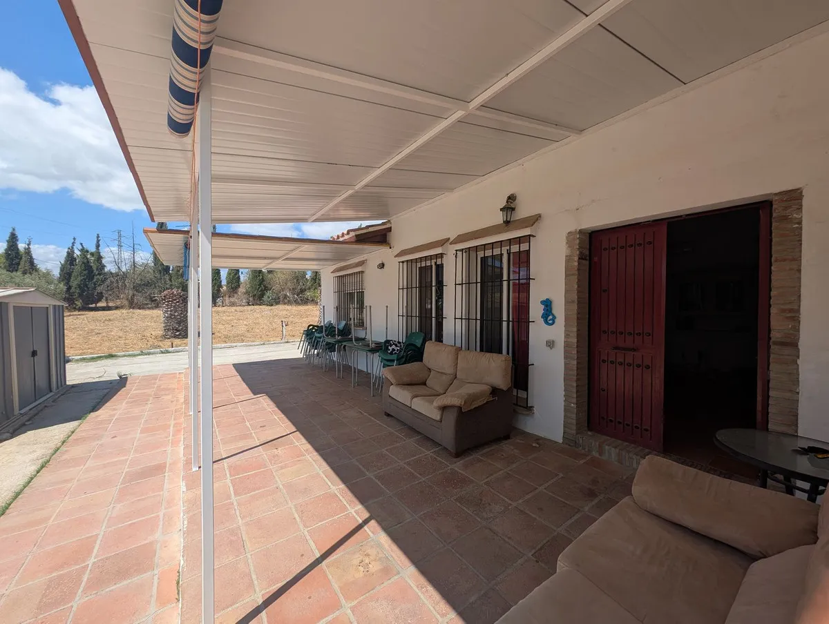 8beaac09-cb43-4de0-ba12-6cc43267206c