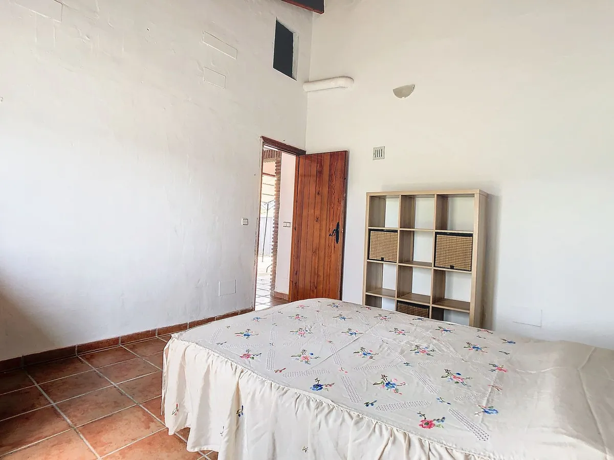 d90a81bc-9148-4e58-aec2-31bd83b5151f