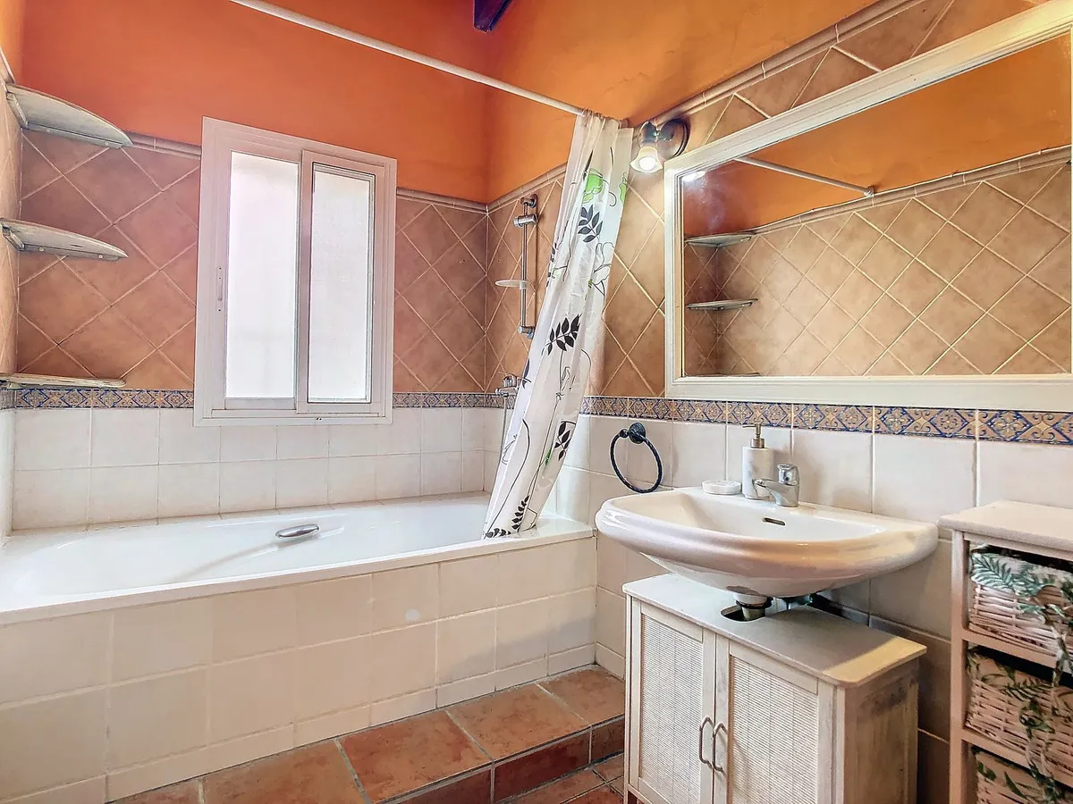 d9506d71-7016-485a-99b8-5e8cc800f46f