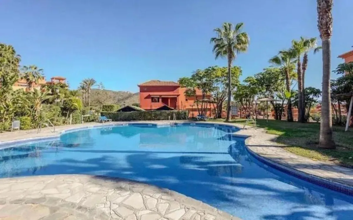 27a6ac4b-b6da-42c6-8895-90ef1e1a4688