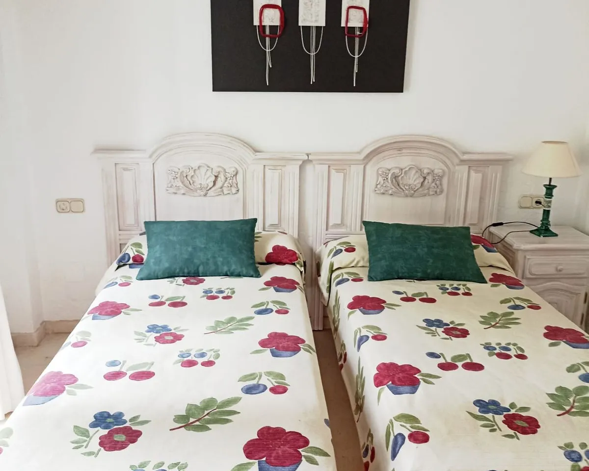 13d13845-10fd-445f-8bb8-ca80950192c9