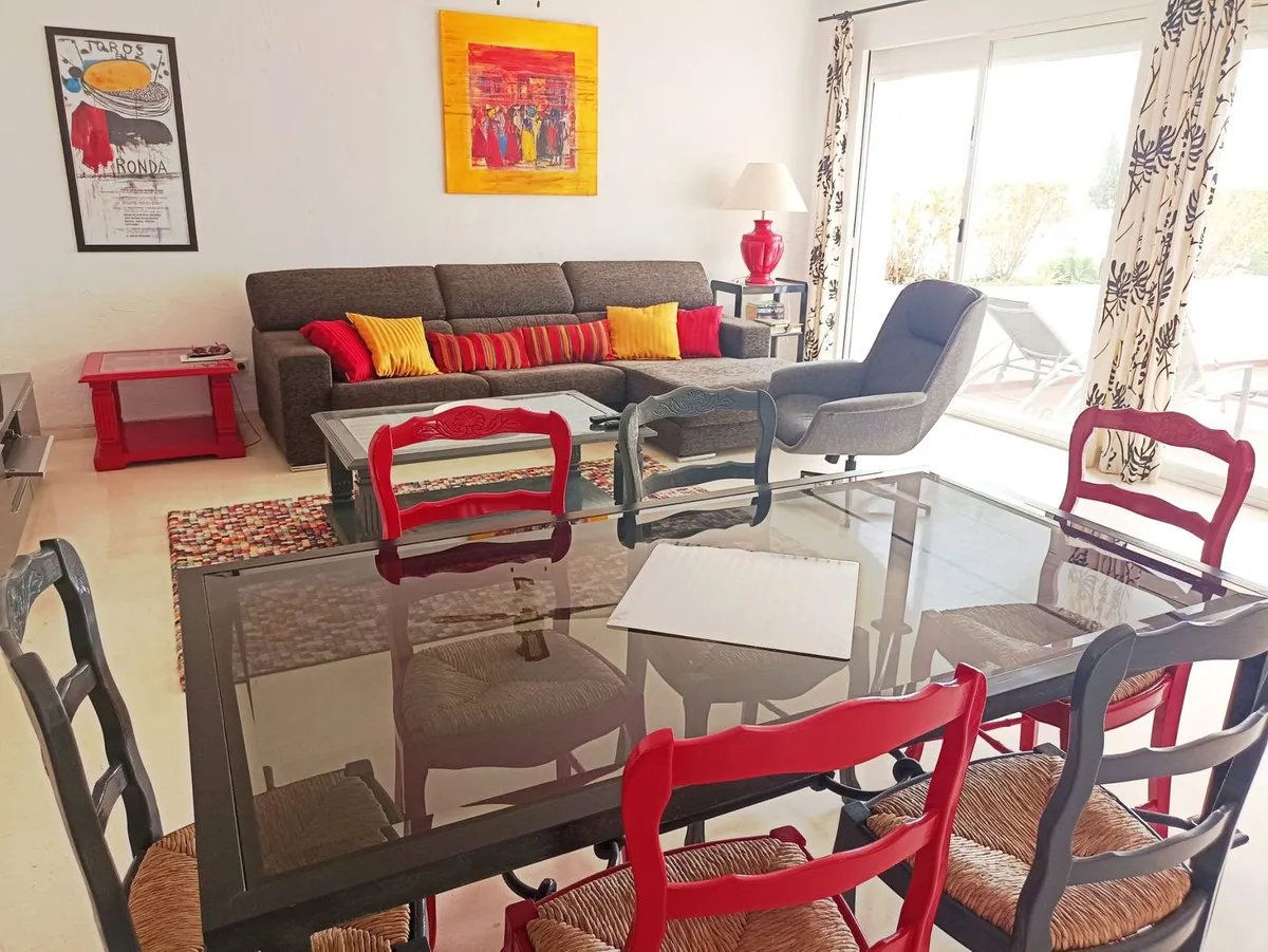 3ebf2de2-f039-4dd7-898e-f370ca74ffdd