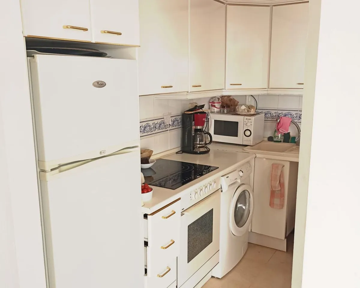 d5991d98-9a6c-4a4a-891e-91b140dbd1f9