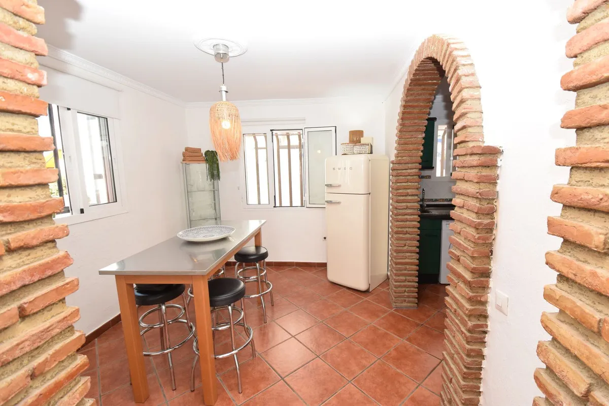 225b15e8-5448-42bc-a325-4f321ffe2355