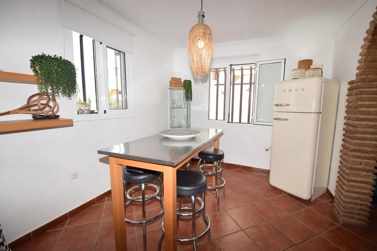 ae4bf54e-e6f8-4458-a44d-24faf8bd2f23