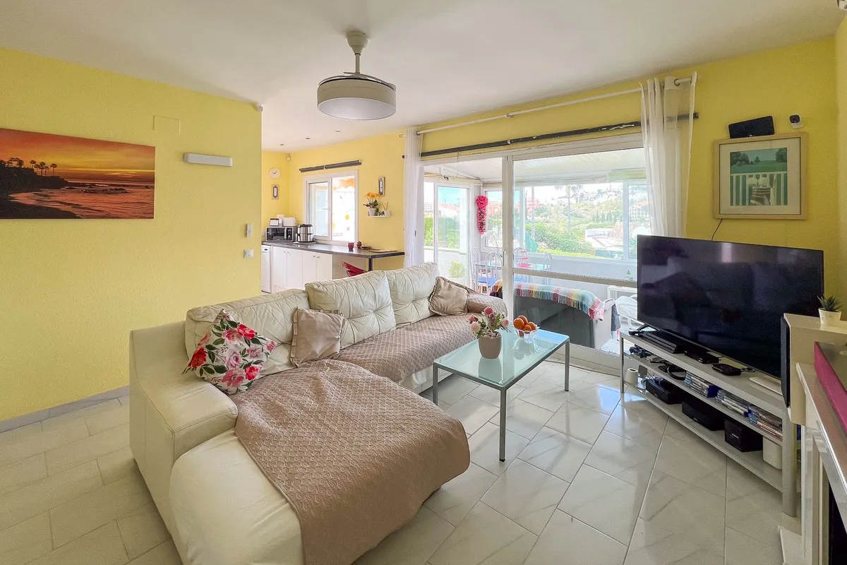 612fabc9-2d7b-4c2a-aa12-7a49bbae6fc2