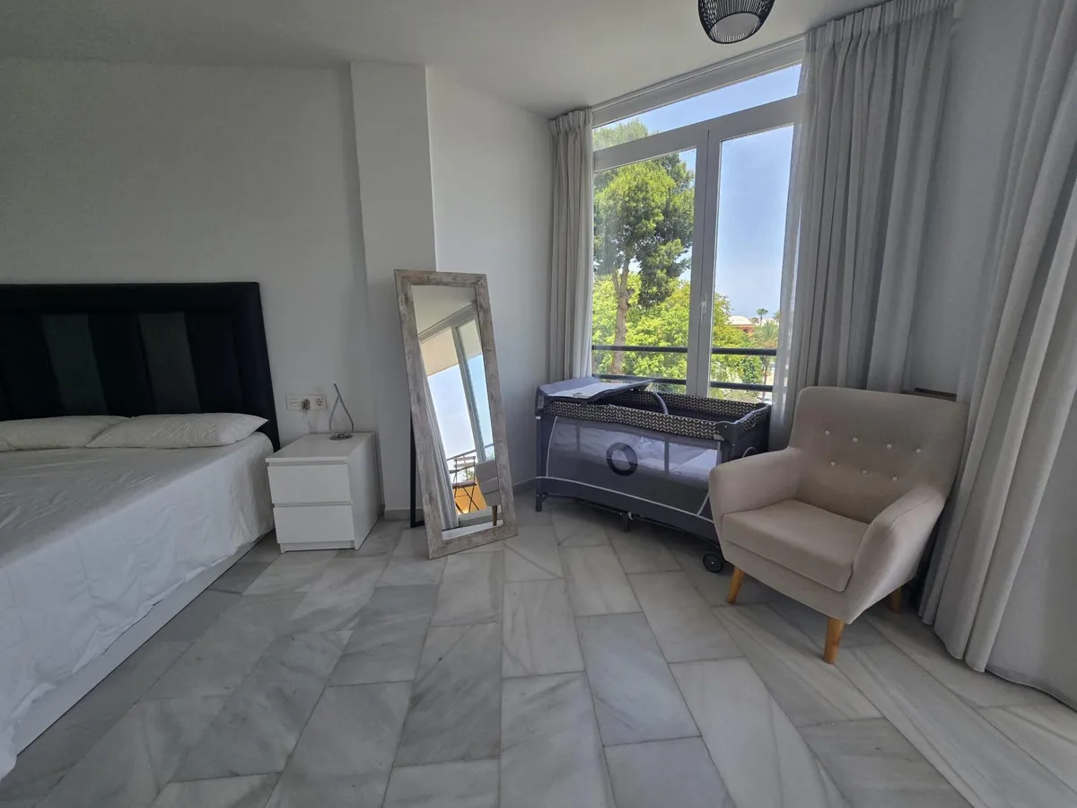 0e99c4c9-48a9-47a8-8ac4-c995e6051c78