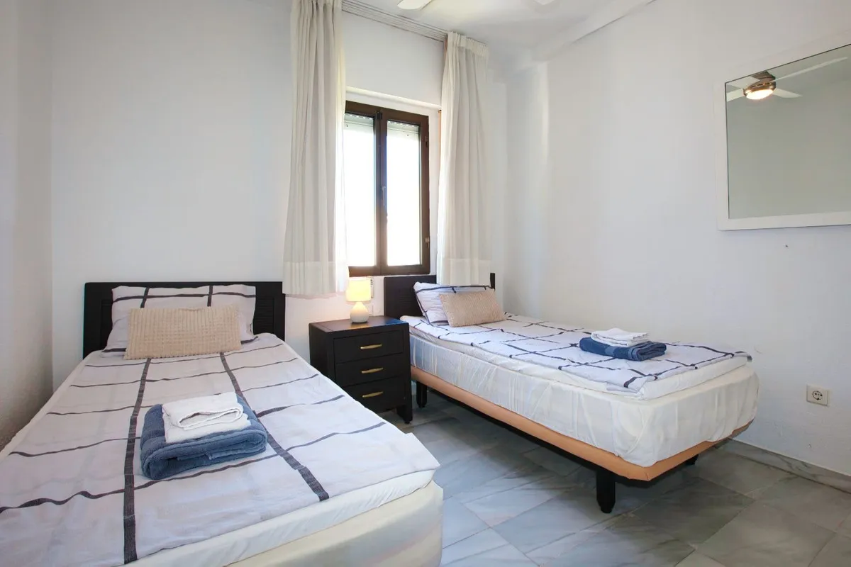 40e8de5a-d431-4abf-82af-4e61877133b3