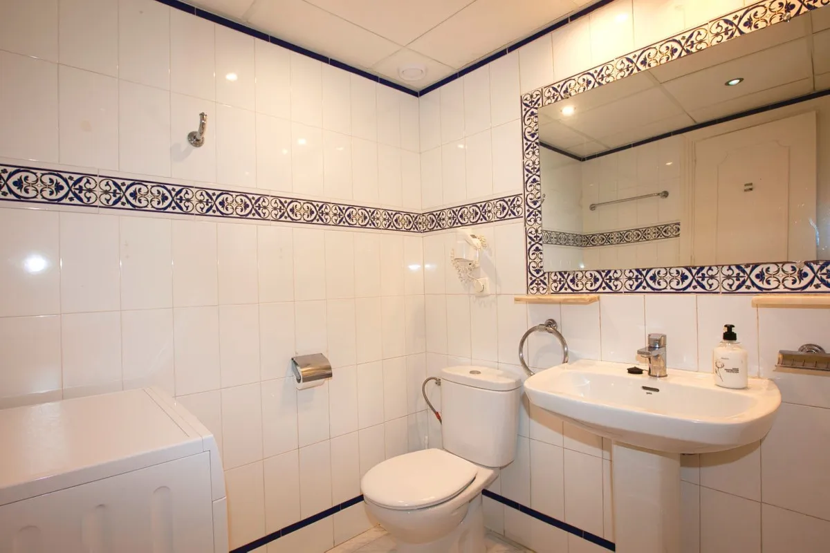 eb70ca78-30e7-48b3-bbea-56f81bc075e7