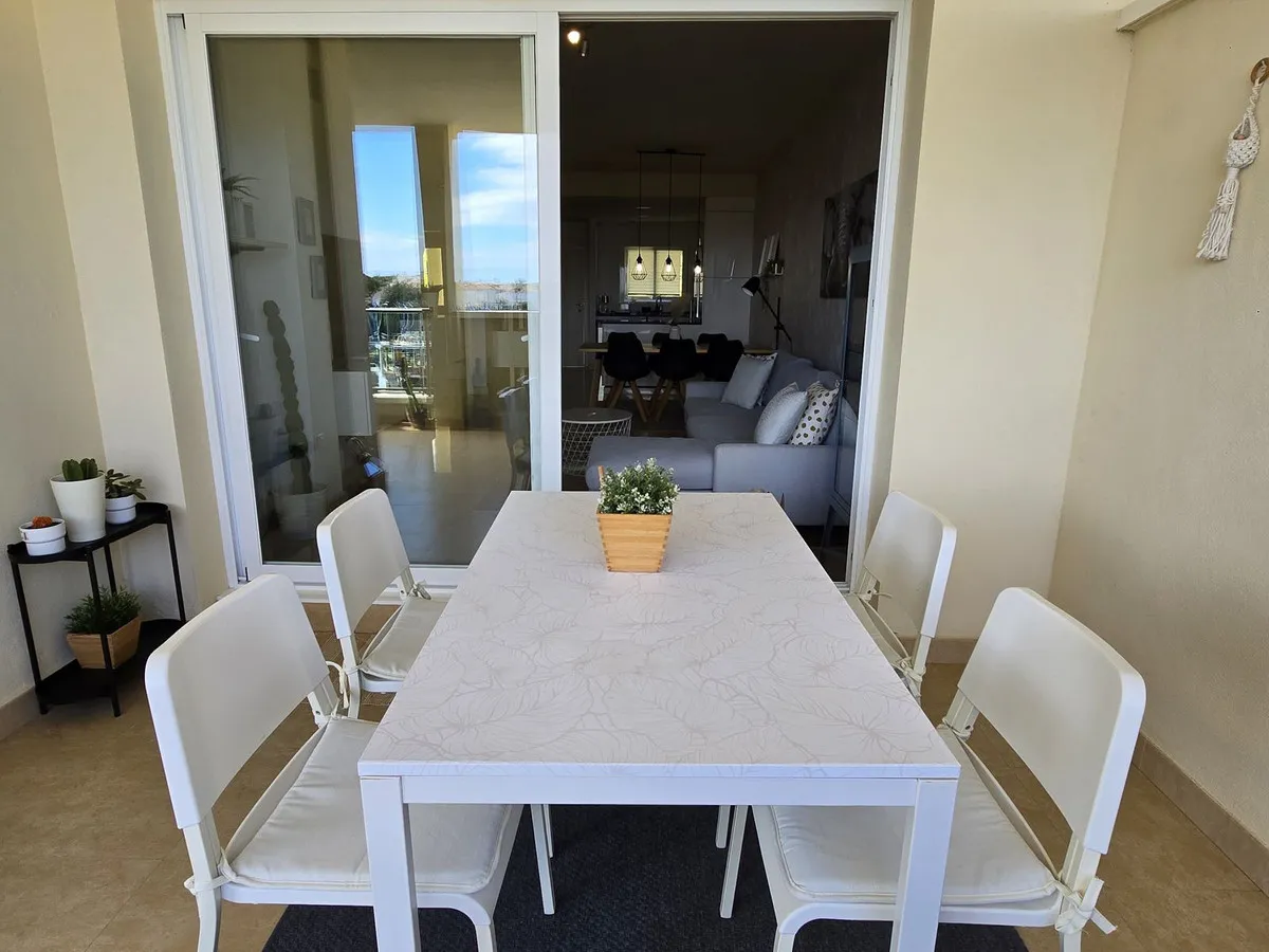 7c746e54-29ba-4927-b592-d6158ddd3e70