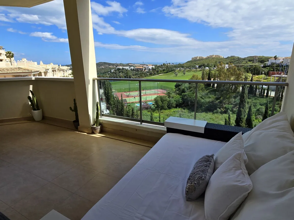 deacaacd-5657-4c9e-a52d-672866cebbcf