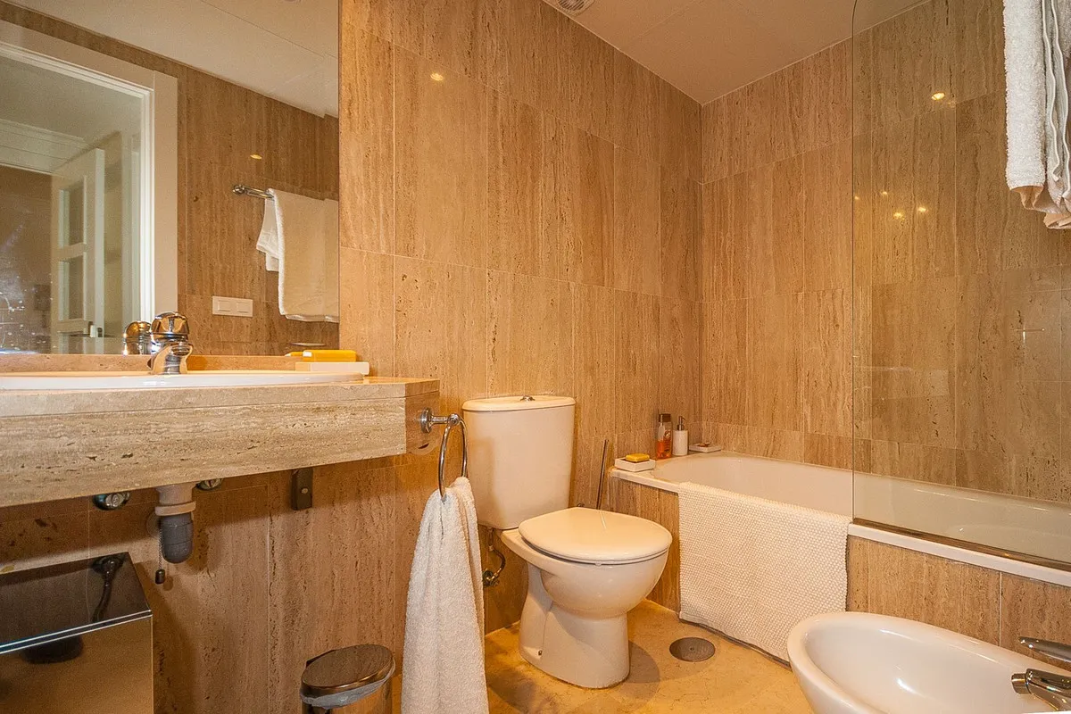 ca2eeb63-bb3b-49cd-bc09-68963a754b32