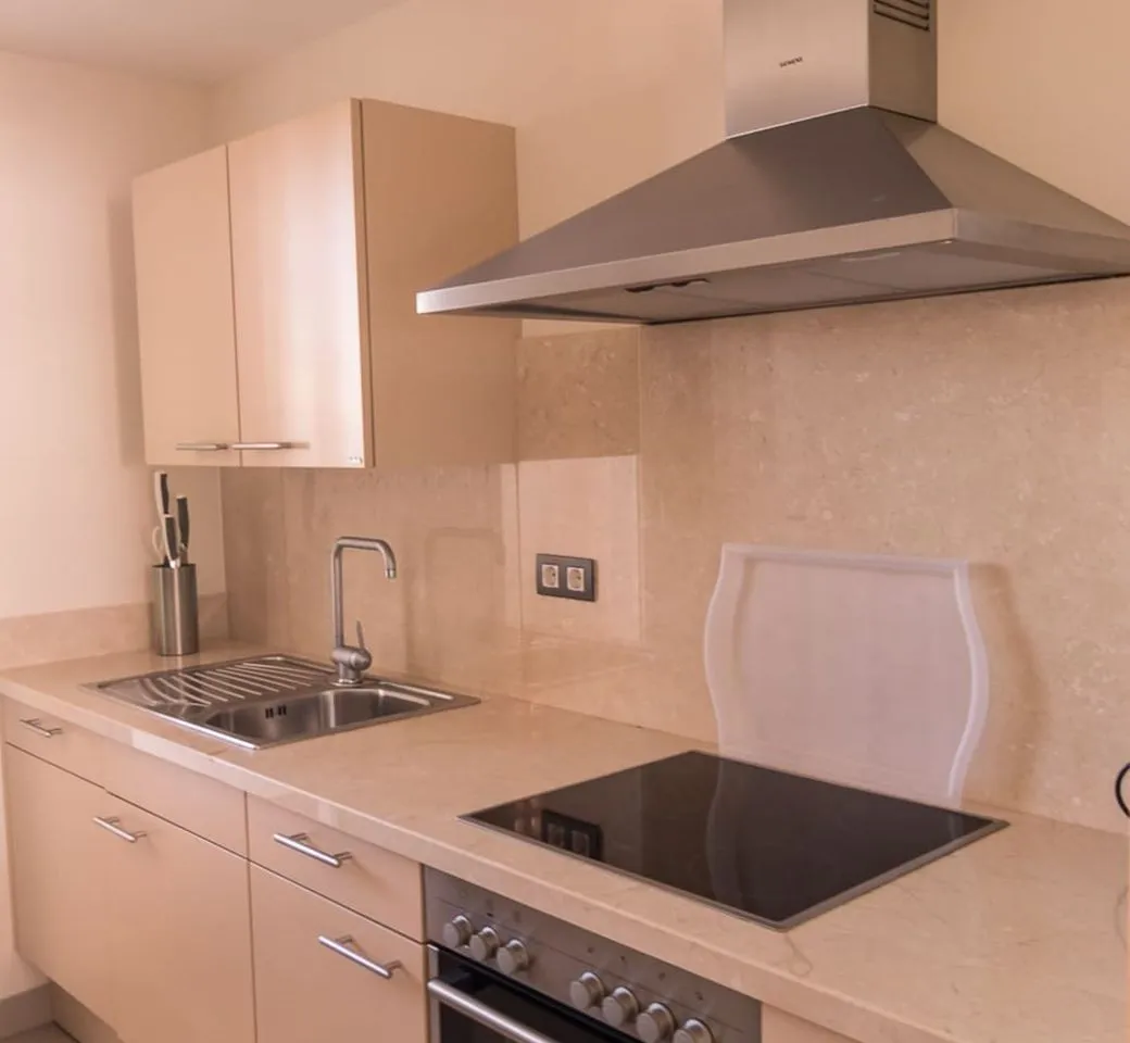 8df94a72-599b-4028-8223-a008279856f8