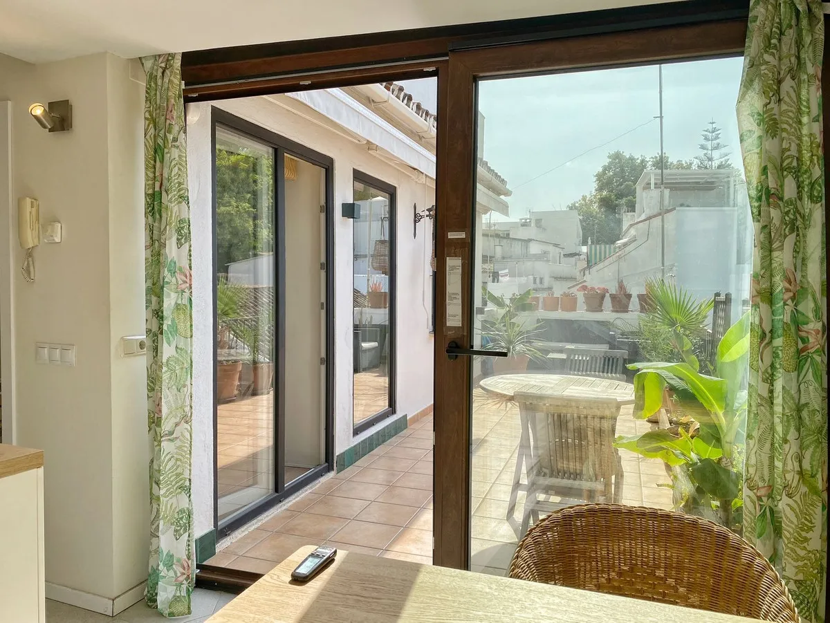 0a29b088-c9fd-4d17-8adb-d6aae8775b9e